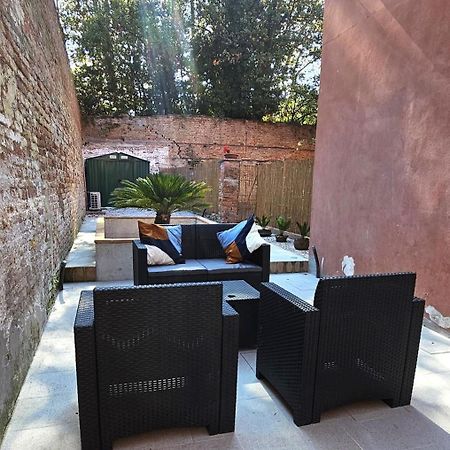 Small Villa With Private Garden Венеция Екстериор снимка
