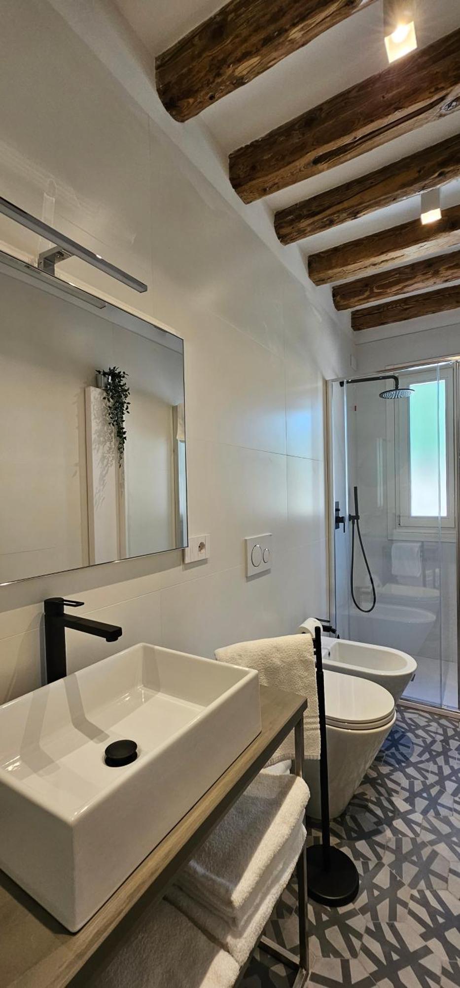 Small Villa With Private Garden Венеция Екстериор снимка